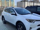 Toyota RAV4 2016 годаүшін11 000 000 тг. в Жанаозен – фото 3