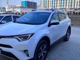Toyota RAV4 2016 годаүшін11 000 000 тг. в Жанаозен