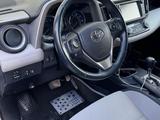 Toyota RAV4 2016 годаүшін11 000 000 тг. в Жанаозен – фото 5