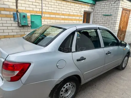 ВАЗ (Lada) Granta 2190 2013 года за 2 000 000 тг. в Семей – фото 2