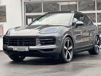 Porsche Cayenne 2024 года за 75 250 000 тг. в Астана