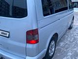 Volkswagen Multivan 2004 года за 6 600 000 тг. в Жайрем – фото 3