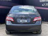 Toyota Camry 2010 года за 7 500 000 тг. в Актобе – фото 4