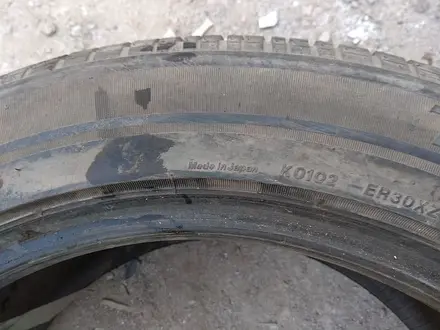 ОДНА шина 245/50 R18 — "Bridgestone Potenza ER30" (Япония), летня за 35 000 тг. в Астана – фото 5