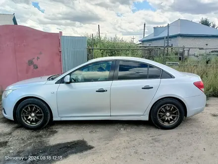 Chevrolet Cruze 2010 года за 3 200 000 тг. в Семей – фото 10