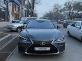 Lexus ES 300 2019 года за 28 000 000 тг. в Шымкент