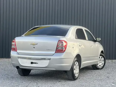 Chevrolet Cobalt 2022 года за 6 390 000 тг. в Актобе – фото 4