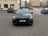 Toyota Camry 2024 годаfor17 800 000 тг. в Актобе – фото 2