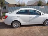 Chevrolet Aveo 2013 года за 3 500 000 тг. в Уральск – фото 3