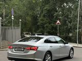 Chevrolet Malibu 2019 года за 7 300 000 тг. в Алматы – фото 4