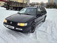 Volkswagen Passat 1996 годаfor2 200 000 тг. в Астана