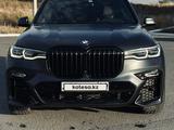 BMW X7 2021 года за 50 000 000 тг. в Караганда – фото 2