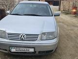 Volkswagen Jetta 2003 года за 1 500 000 тг. в Актау – фото 2