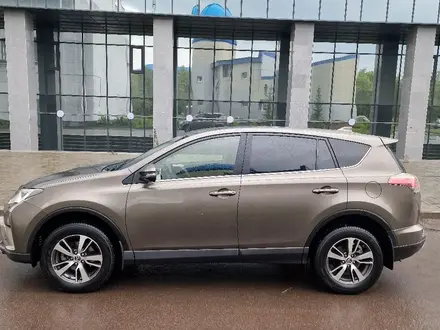 Toyota RAV4 2015 года за 10 900 000 тг. в Астана – фото 43