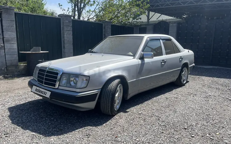 Mercedes-Benz E 230 1991 года за 2 555 000 тг. в Алматы