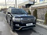 Toyota Land Cruiser 2016 года за 30 700 000 тг. в Алматы – фото 2