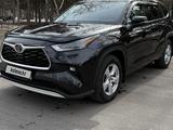 Toyota Highlander 2021 года за 22 900 000 тг. в Алматы – фото 4