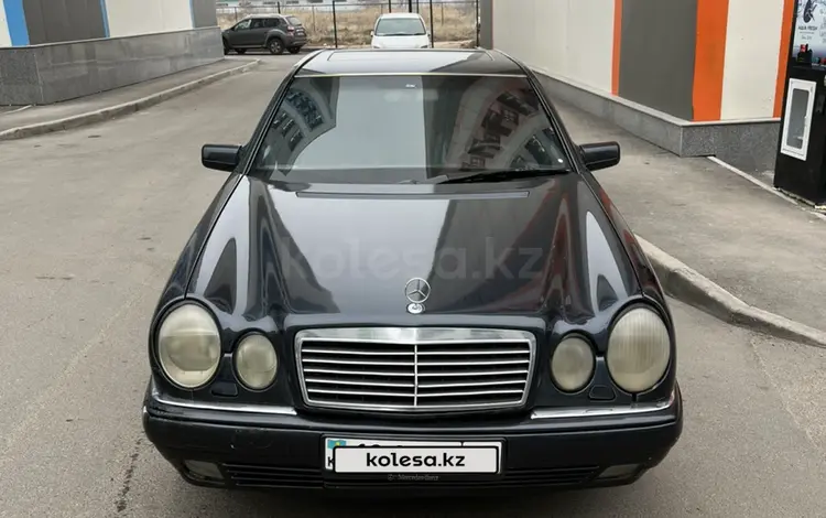 Mercedes-Benz E 240 1998 года за 2 800 000 тг. в Алматы