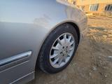 Mercedes-Benz E 320 2002 годаүшін5 499 999 тг. в Актау – фото 5