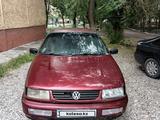 Volkswagen Passat 1995 года за 630 000 тг. в Тараз
