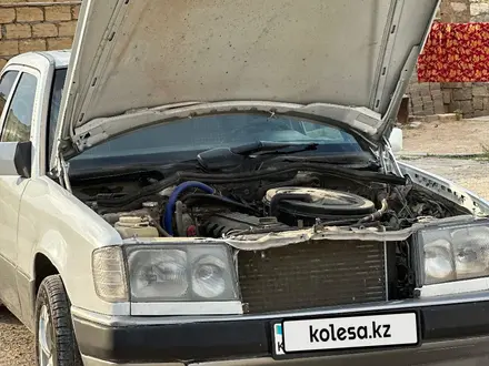 Mercedes-Benz E 260 1992 года за 750 000 тг. в Актау – фото 11