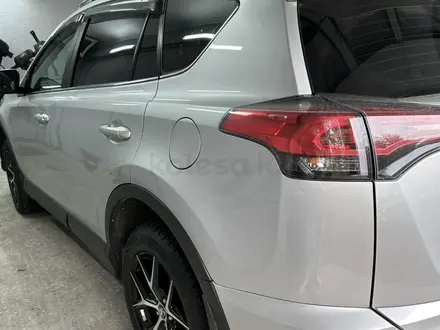 Toyota RAV4 2019 года за 14 000 000 тг. в Алматы – фото 4