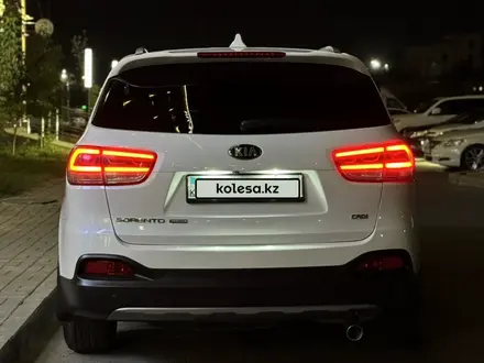 Kia Sorento 2018 года за 11 700 000 тг. в Шымкент – фото 8