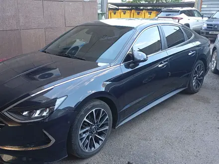 Hyundai Sonata 2019 года за 11 000 000 тг. в Астана – фото 3
