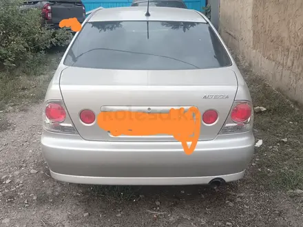 Toyota Altezza 2000 года за 3 000 000 тг. в Семей – фото 2