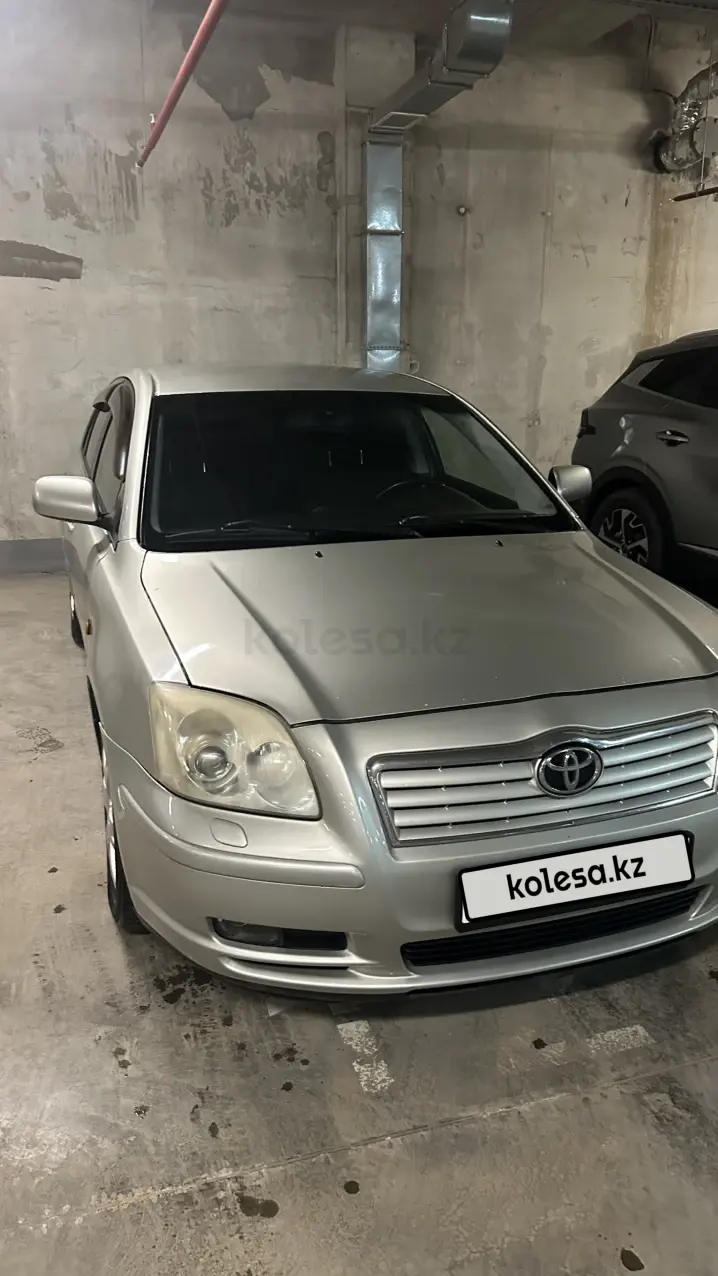Toyota Avensis, 2004