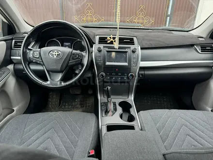 Toyota Camry 2015 года за 6 800 000 тг. в Атырау – фото 7