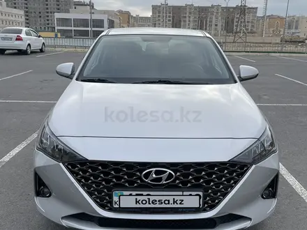 Hyundai Accent 2021 года за 8 700 000 тг. в Актау