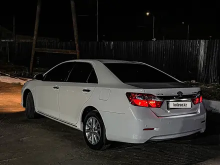 Toyota Camry 2013 года за 9 490 000 тг. в Атырау – фото 4