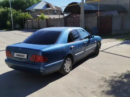 Mercedes-Benz E 230 1997 годаүшін2 800 000 тг. в Алматы – фото 3