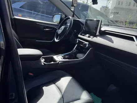 Toyota RAV4 2021 года за 14 500 000 тг. в Астана – фото 8