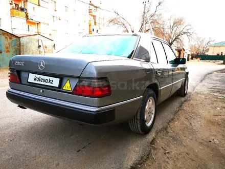 Mercedes-Benz E 280 1993 года за 2 350 000 тг. в Кызылорда