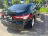 Toyota Camry 2018 года за 13 950 000 тг. в Алматы – фото 5