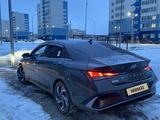 Hyundai Elantra 2023 года за 8 790 000 тг. в Усть-Каменогорск – фото 2