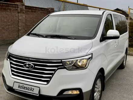 Hyundai Starex 2020 года за 18 500 000 тг. в Алматы – фото 2