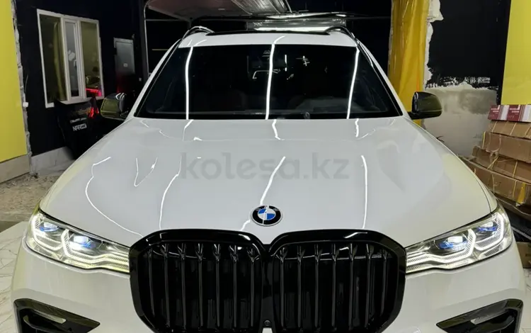 BMW X7 2020 года за 42 000 000 тг. в Астана