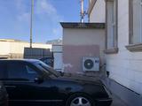 Mercedes-Benz E 240 2001 года за 5 200 000 тг. в Жезказган – фото 2