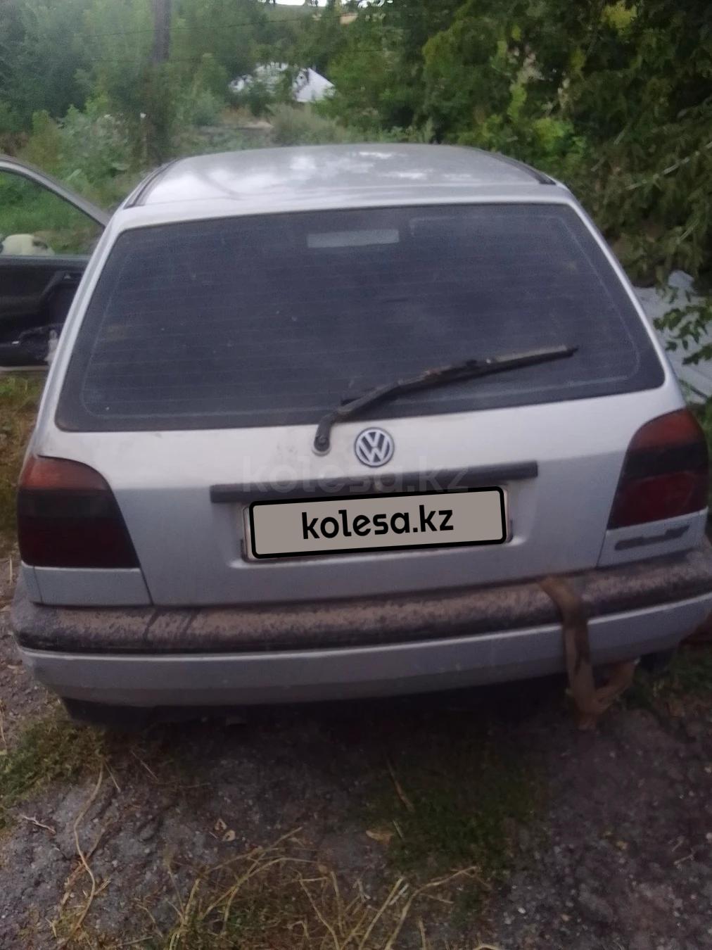 Volkswagen Golf 1995 г.