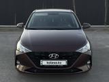 Hyundai Accent 2023 года за 7 550 000 тг. в Караганда – фото 2