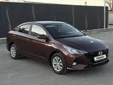 Hyundai Accent 2023 года за 7 550 000 тг. в Караганда – фото 3