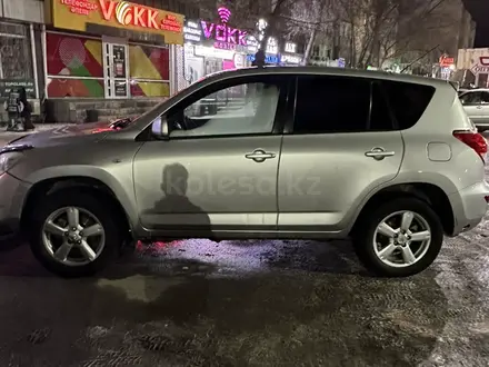 Toyota RAV4 2006 года за 5 200 000 тг. в Актобе – фото 4