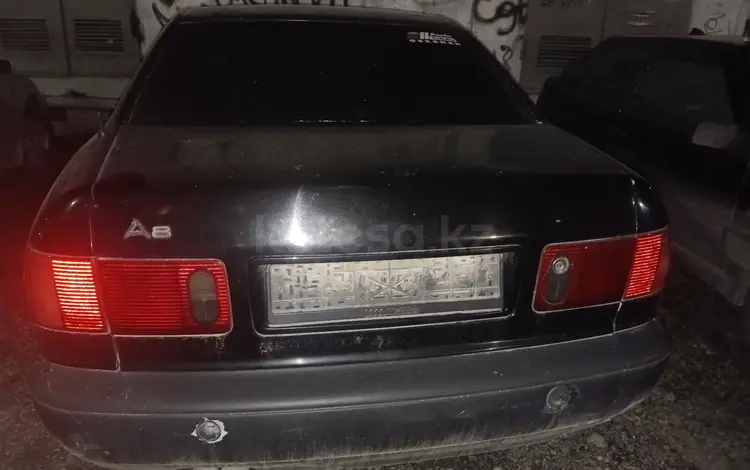 Audi A8 1994 годаүшін2 100 000 тг. в Усть-Каменогорск