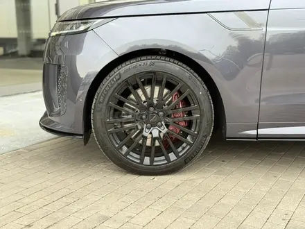 Land Rover Range Rover Sport SV 2026 года за 160 914 000 тг. в Алматы – фото 14