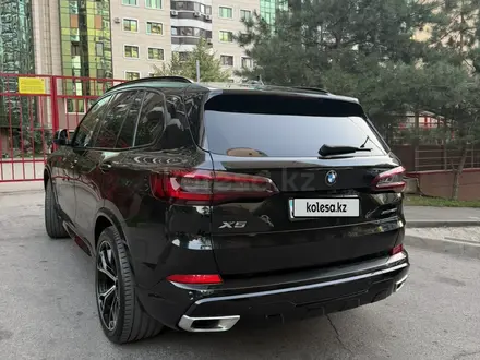 BMW X5 2022 года за 34 500 000 тг. в Алматы – фото 5
