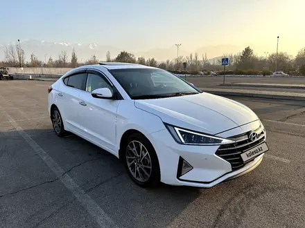 Hyundai Elantra 2020 года за 9 300 000 тг. в Алматы – фото 18