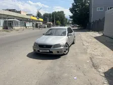 Lexus is-200, 1999
